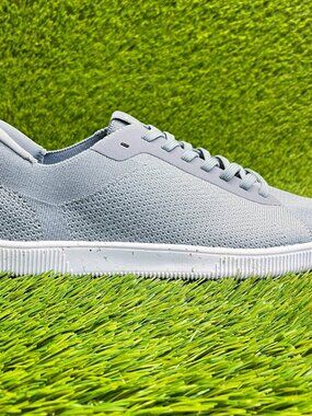 Flux Adapt Trainer Gray White Mens Size 9.5 Womens Size 10.5 Athletic Knit Shoes